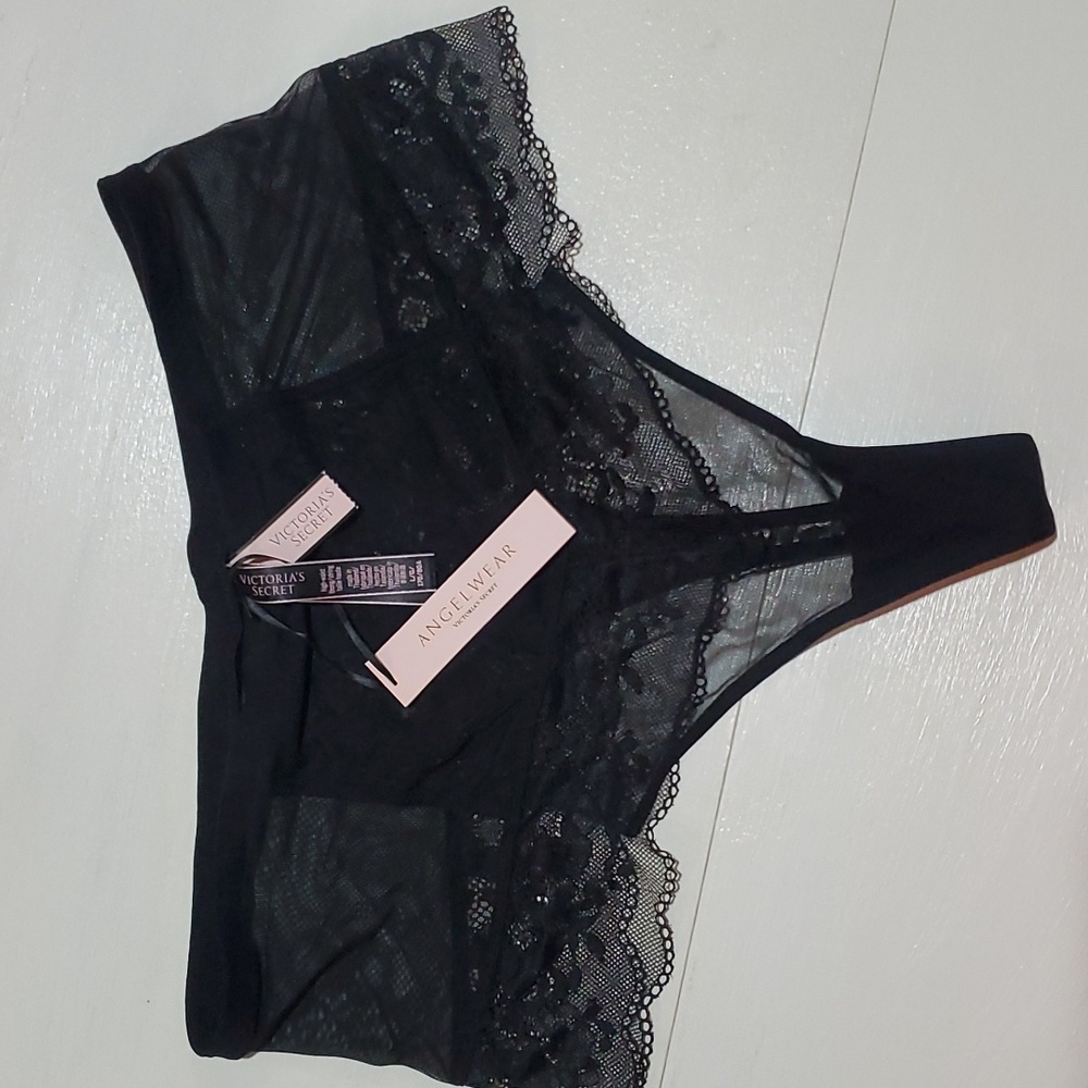 Victoria's Secret Thong NWT
